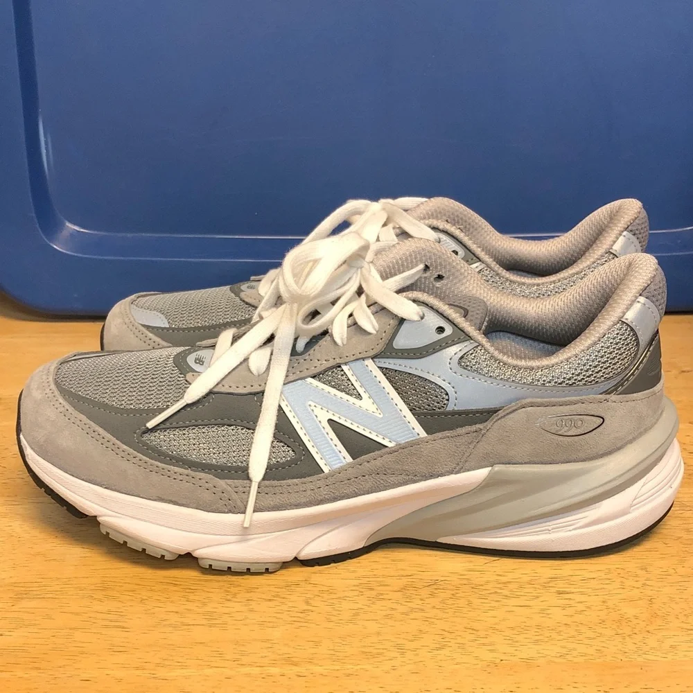 New Balance 990 Men’s Sneakers Sz 8